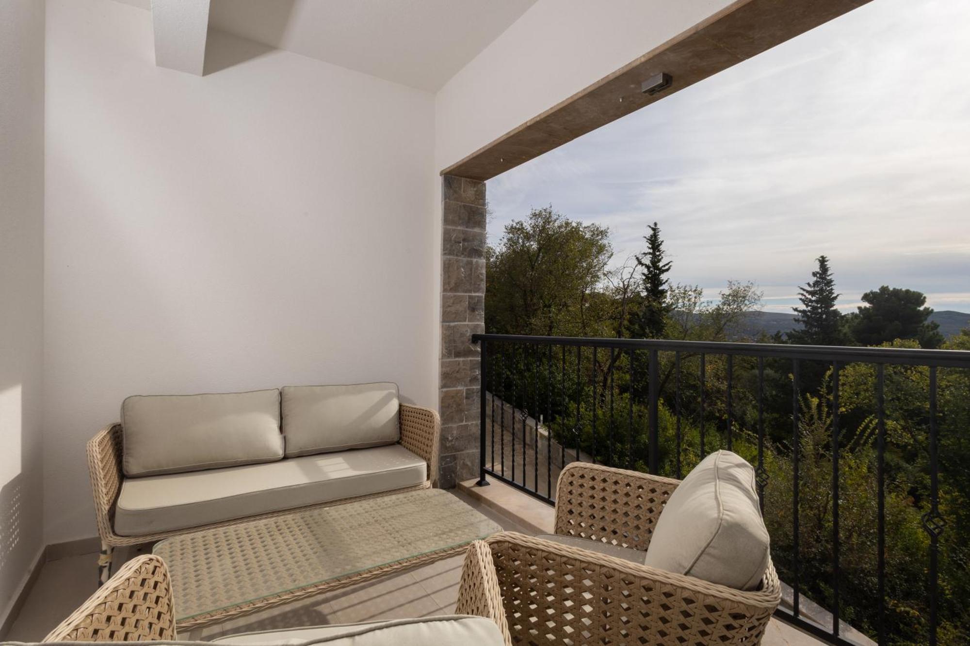 Panorama Bay Luxury Apartments Kotor Exterior photo